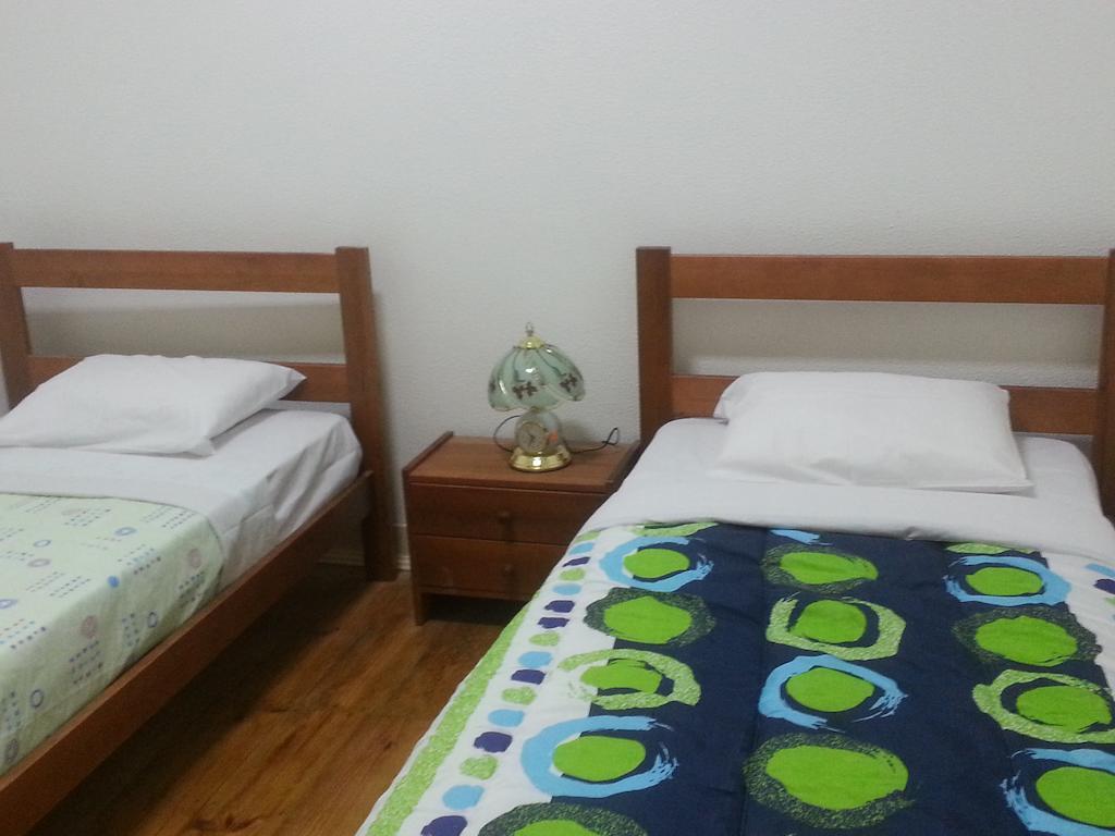 Lisbon Paradise Hostel Bilik gambar