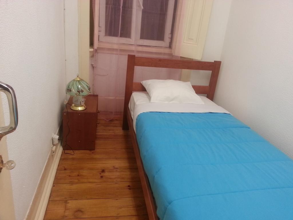 Lisbon Paradise Hostel Bilik gambar