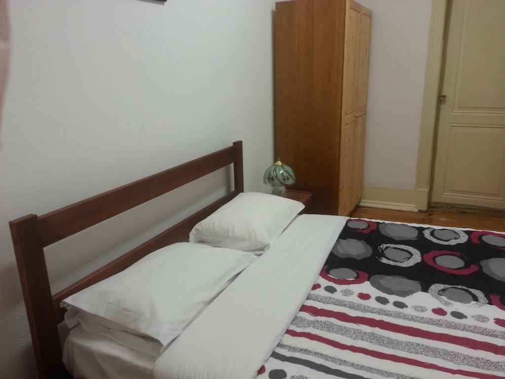 Lisbon Paradise Hostel Bilik gambar